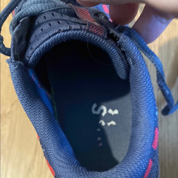 Under Armour Blue and Red Athletic Shoes - Picture 6 of 9